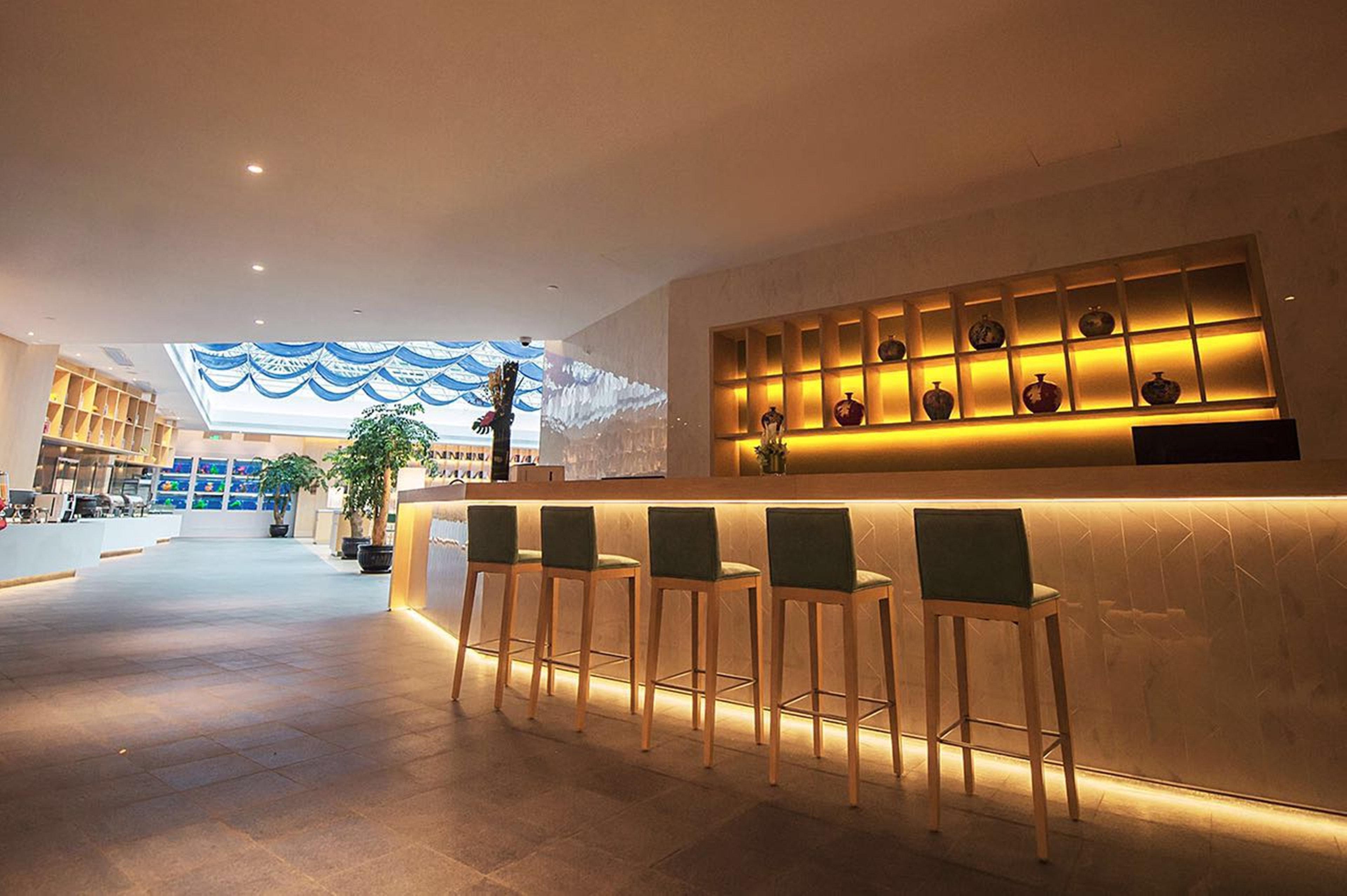 Holiday Inn Express Shanghai Songjiang Fangta By Ihg Exterior foto