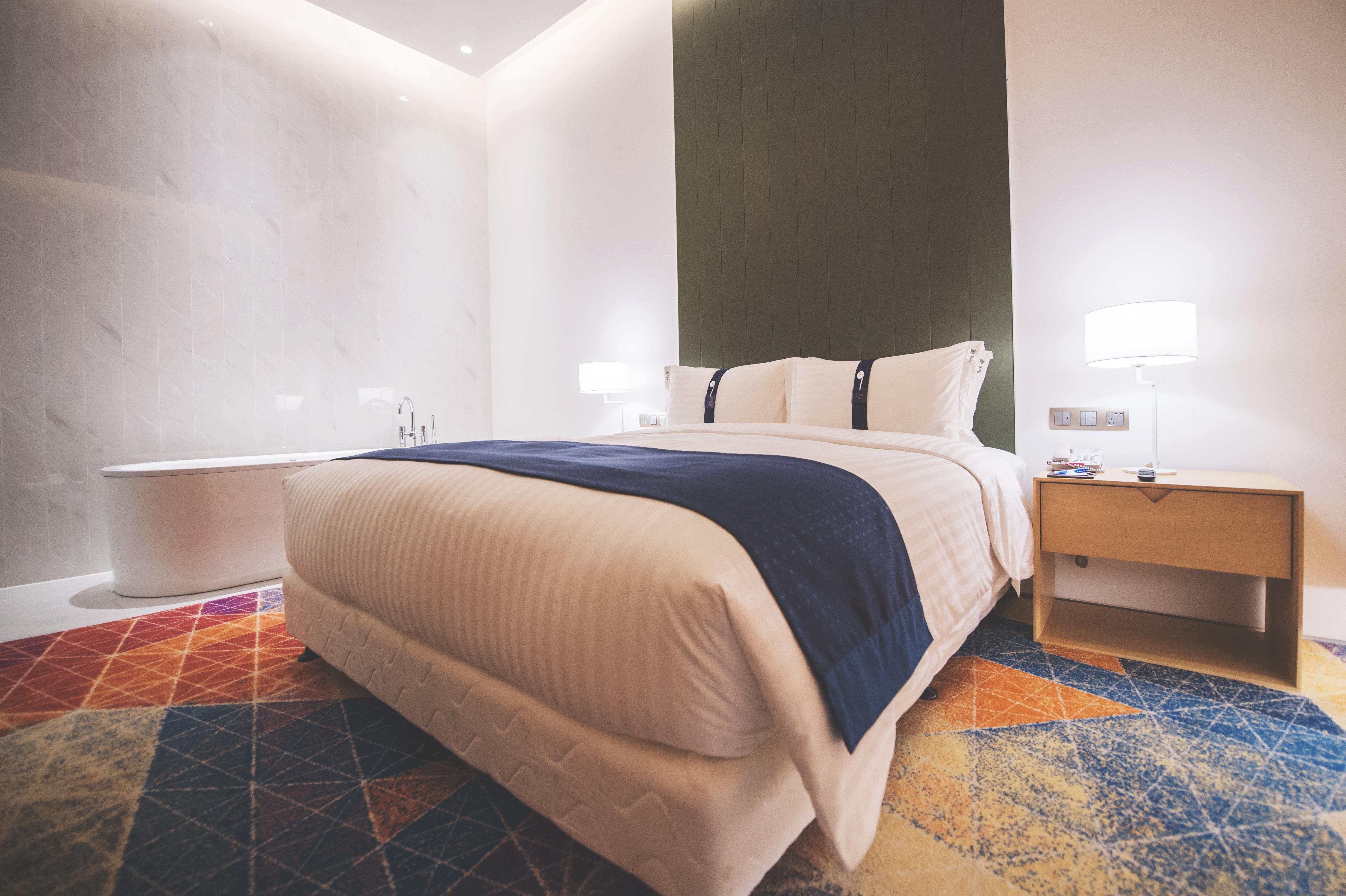 Holiday Inn Express Shanghai Songjiang Fangta By Ihg Exterior foto